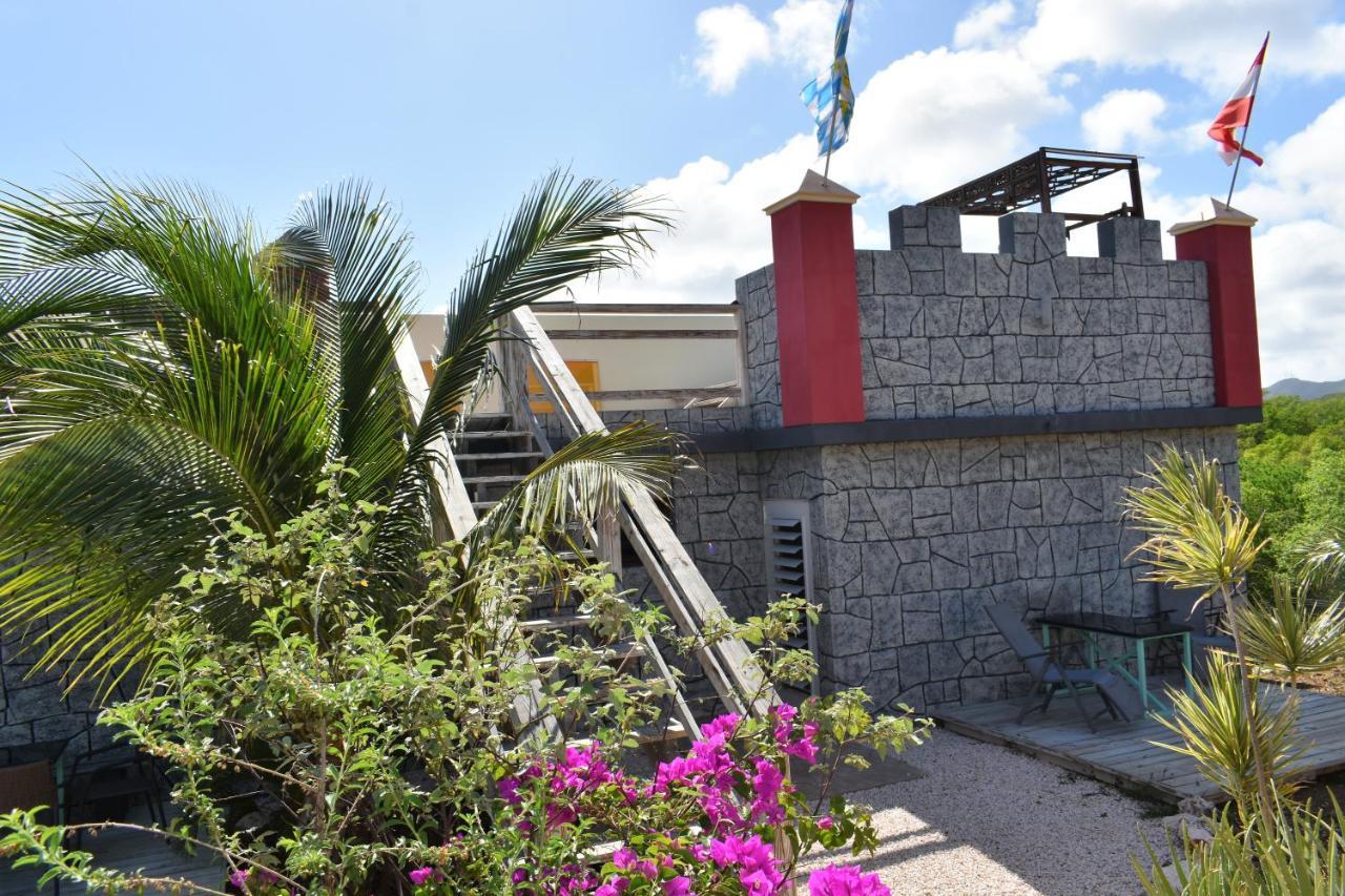 Don Genaro Apartments Barber エクステリア 写真